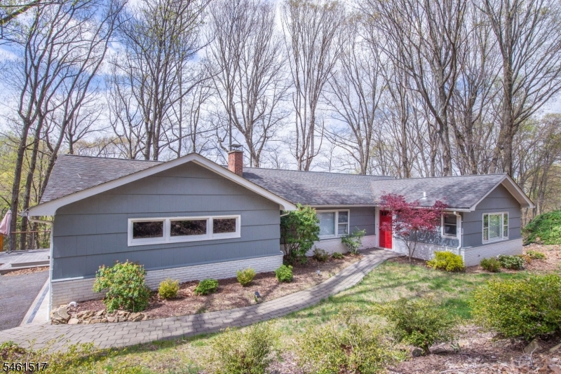 4 Molly Stark Drive Morris NJ 07960