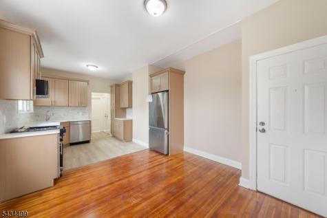 49 Caldwell Place Springfield NJ 07081