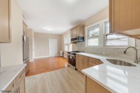 49 Caldwell Place Springfield NJ 07081