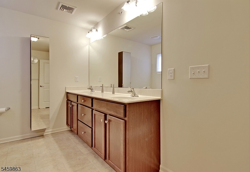 406 Waterview Court Hanover NJ 07927