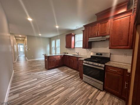 195 Ridge Street Newark NJ 07104