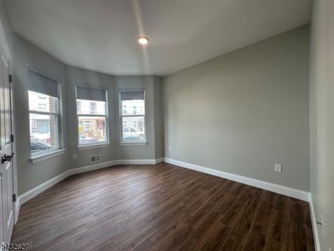 195 Ridge Street Newark NJ 07104