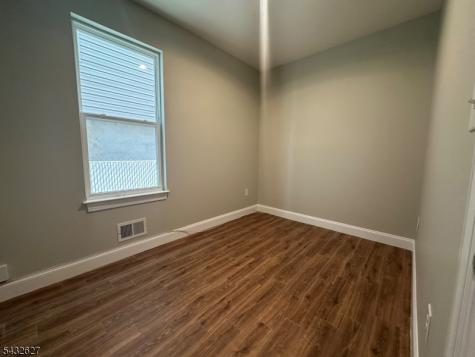 195 Ridge Street Newark NJ 07104
