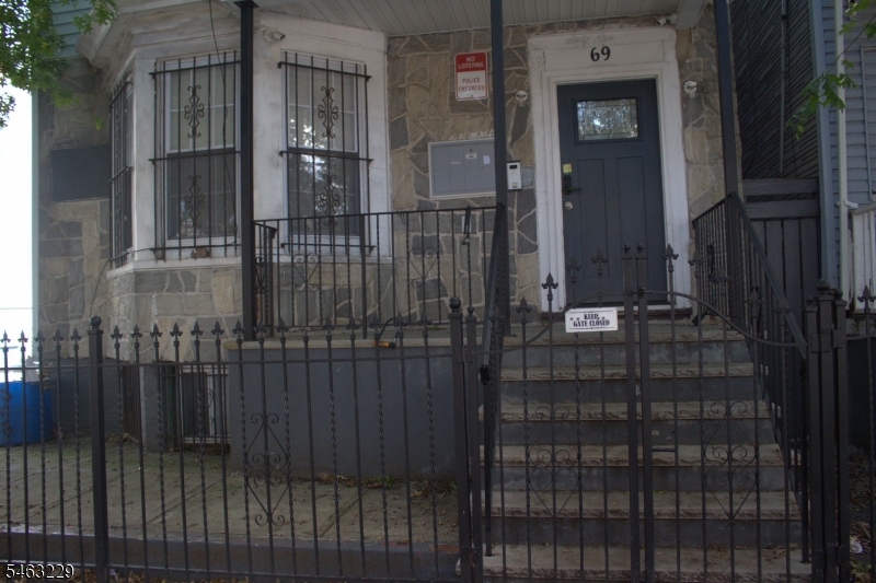 69 N 13th Street Newark NJ 07107