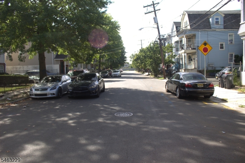 69 N 13th Street Newark NJ 07107