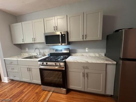 830 S 16th Street Newark NJ 07108
