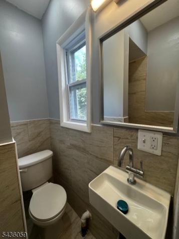 830 S 16th Street Newark NJ 07108