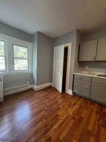 830 S 16th Street Newark NJ 07108