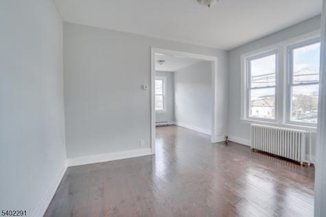 678 Liberty Avenue Jersey City NJ 07307