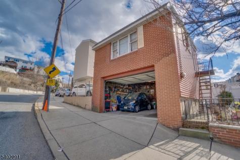 678 Liberty Avenue Jersey City NJ 07307