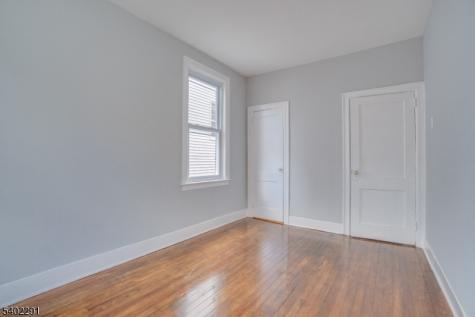 678 Liberty Avenue Jersey City NJ 07307