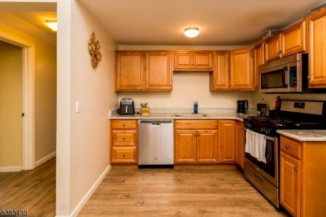 214 Woodcliff Ave-unit 2 Little Falls NJ 07424