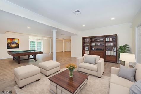 5 Savannah Court Bernards NJ 07920