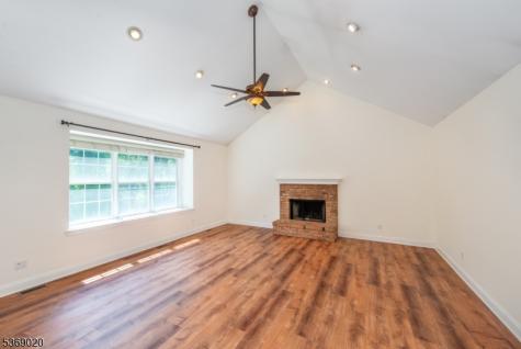 5 Savannah Court Bernards NJ 07920
