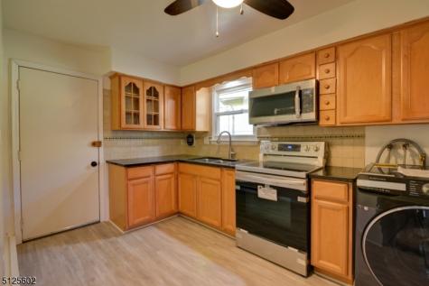 295 N Park Street East Orange NJ 07017