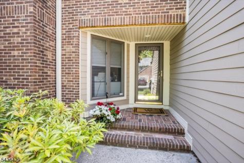 35 Lenox Court Montville NJ 07045