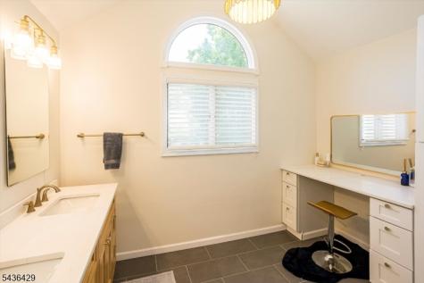 35 Lenox Court Montville NJ 07045