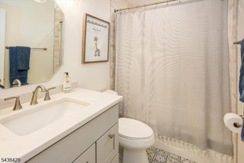 35 Lenox Court Montville NJ 07045