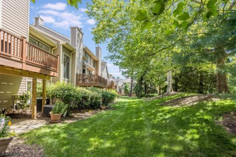 35 Lenox Court Montville NJ 07045