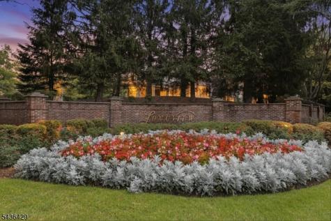 35 Lenox Court Montville NJ 07045