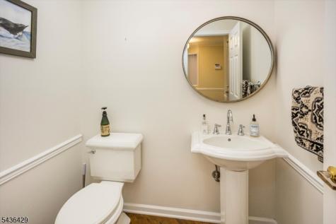 35 Lenox Court Montville NJ 07045
