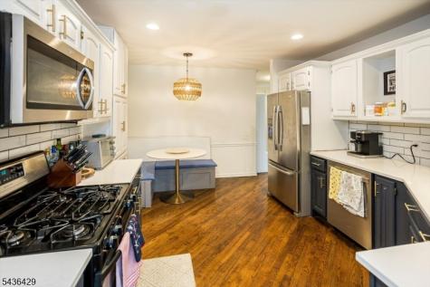 35 Lenox Court Montville NJ 07045