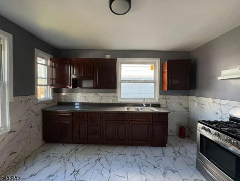 239 S Clinton Street East Orange NJ 07018