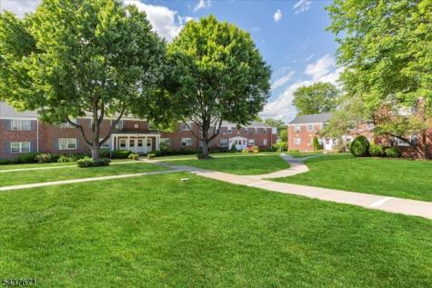 11 W Roselle Avenue Roselle Park NJ 07204