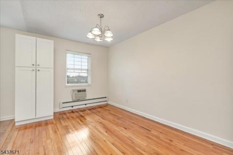 11 W Roselle Avenue Roselle Park NJ 07204