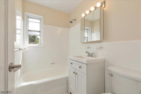 11 W Roselle Avenue Roselle Park NJ 07204