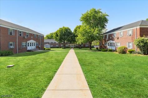 11 W Roselle Avenue Roselle Park NJ 07204