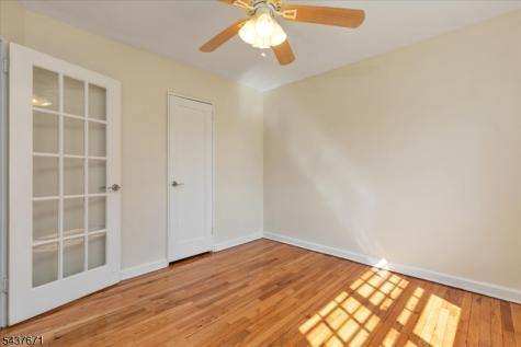 11 W Roselle Avenue Roselle Park NJ 07204