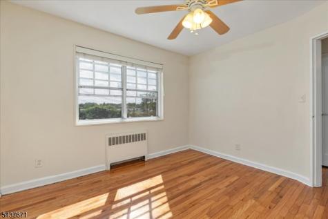 11 W Roselle Avenue Roselle Park NJ 07204