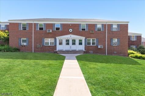 11 W Roselle Avenue Roselle Park NJ 07204
