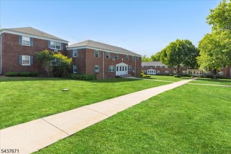 11 W Roselle Avenue Roselle Park NJ 07204
