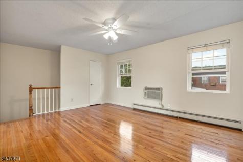11 W Roselle Avenue Roselle Park NJ 07204