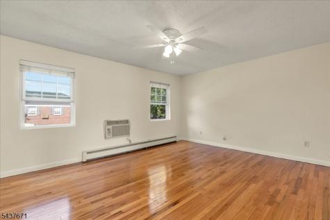 11 W Roselle Avenue Roselle Park NJ 07204