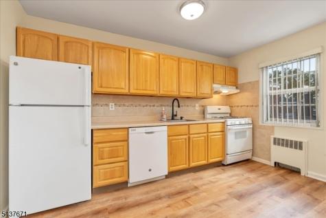 11 W Roselle Avenue Roselle Park NJ 07204