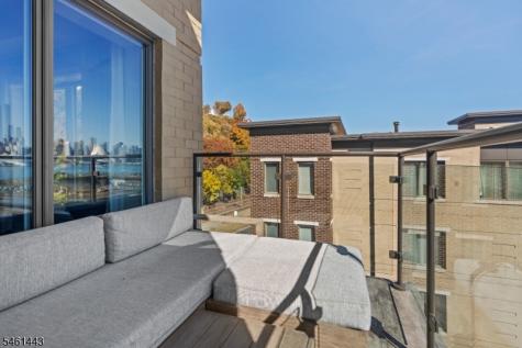 100 Eton Row Weehawken NJ 07086