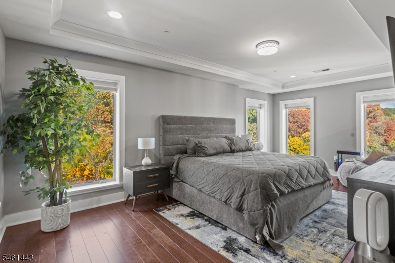 100 Eton Row Weehawken NJ 07086