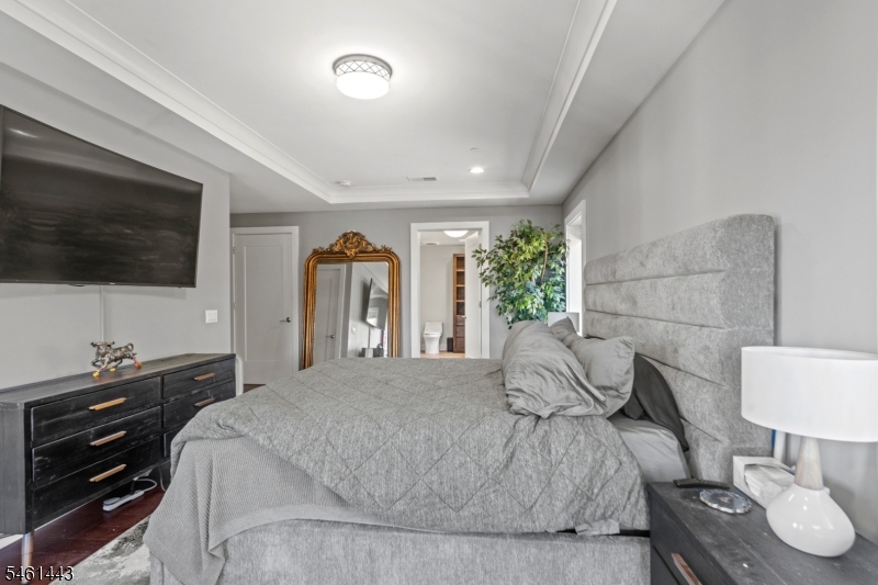 100 Eton Row Weehawken NJ 07086