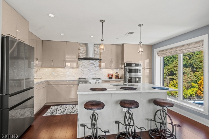 100 Eton Row Weehawken NJ 07086