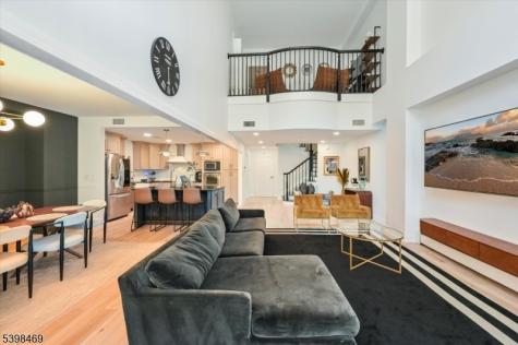 207 Shearwater Court Jersey City NJ 07305