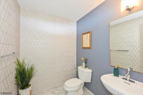 207 Shearwater Court Jersey City NJ 07305