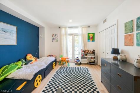 207 Shearwater Court Jersey City NJ 07305