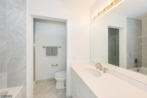 207 Shearwater Court Jersey City NJ 07305