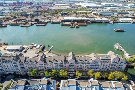 207 Shearwater Court Jersey City NJ 07305