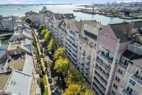 207 Shearwater Court Jersey City NJ 07305