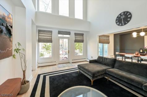 207 Shearwater Court Jersey City NJ 07305