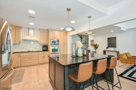 207 Shearwater Court Jersey City NJ 07305